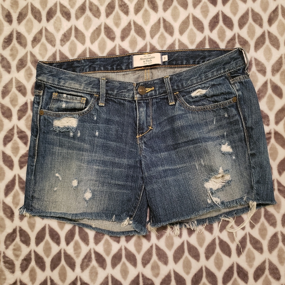 Abercrombie & Fitch Distressed Shorts!